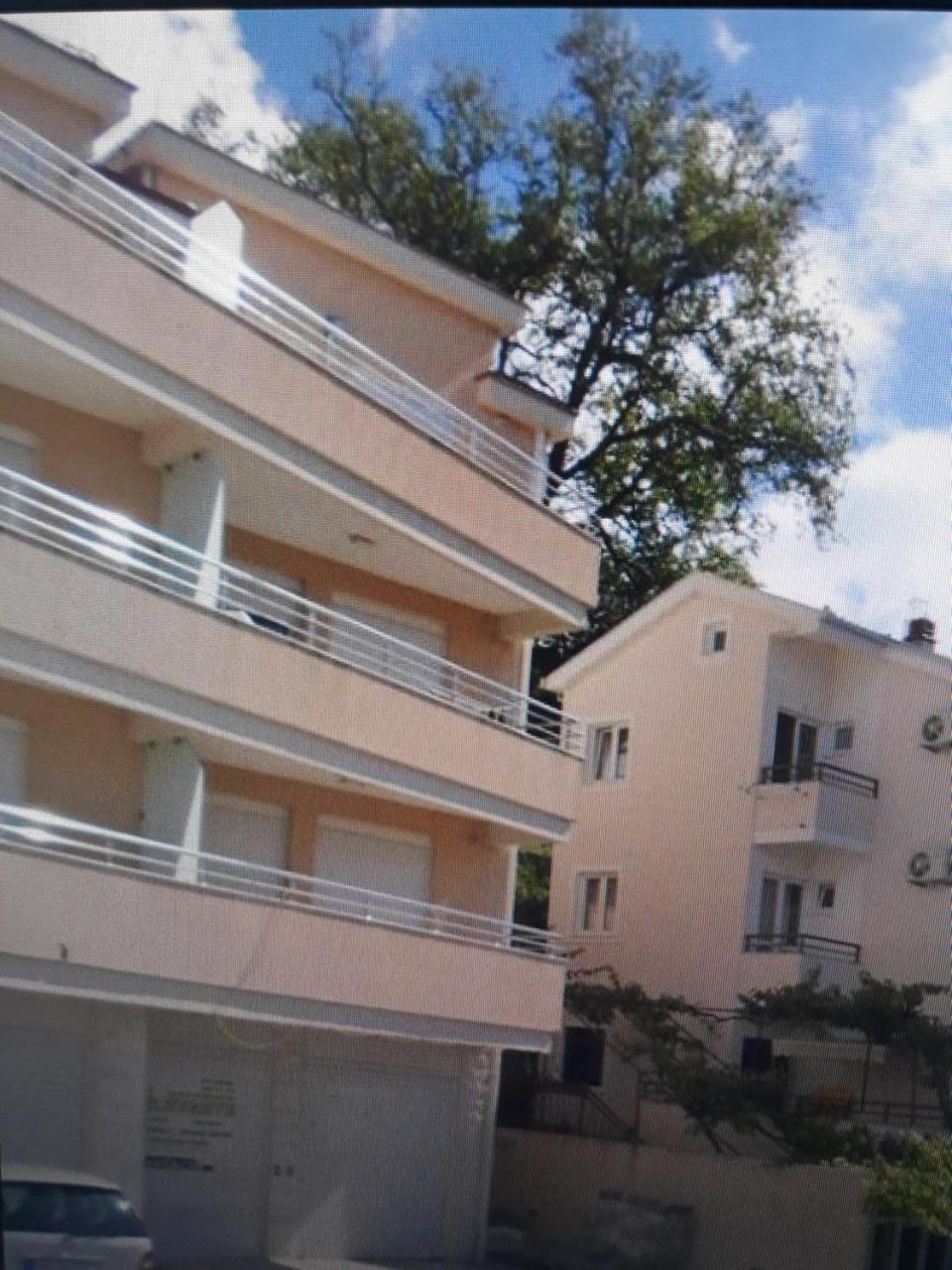 Apartment Tarita ヘルツェグ・ノヴィ エクステリア 写真